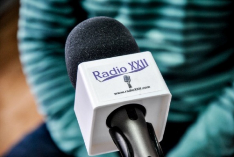 Marte gastar mucho Aprende con RADIO XXII a conducir un programa de radio – Paz y Desarrollo